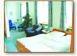 Zimmer Einzelzimmer und Doppelzimmer für Übernachtung